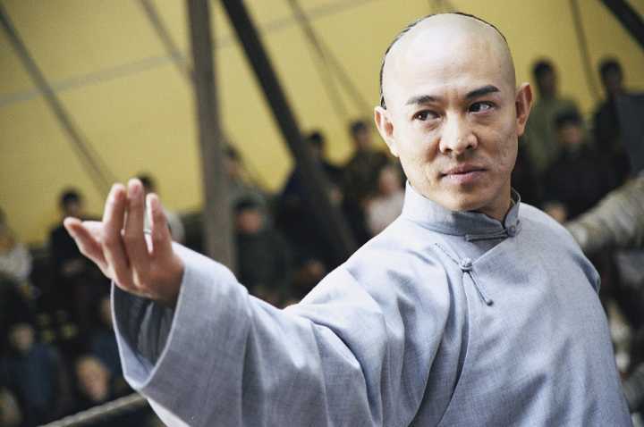 因一张海报电影无法在内地公映,李连杰的教训告诉我们