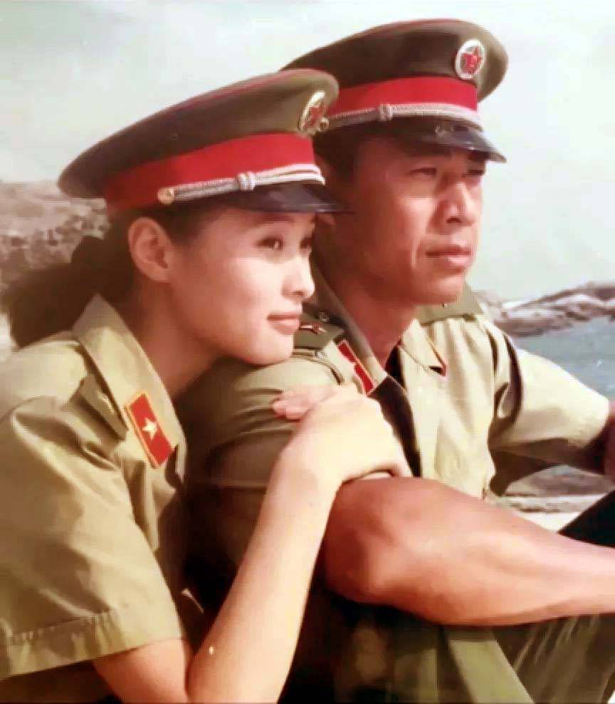 吴越,张丰毅《和平年代》剧照