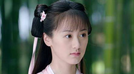 原创曝《落花时节又逢君》主演袁冰妍,看到男主:欢瑞终于换人捧了