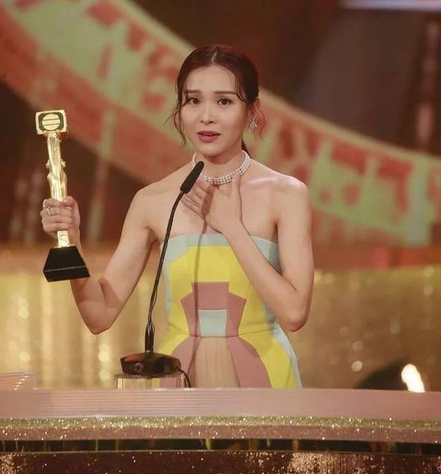 原创tvb视后李佳芯自爆与男友分手原因,真相原来与结婚有关