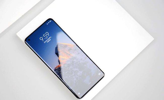 2.小米11 pro