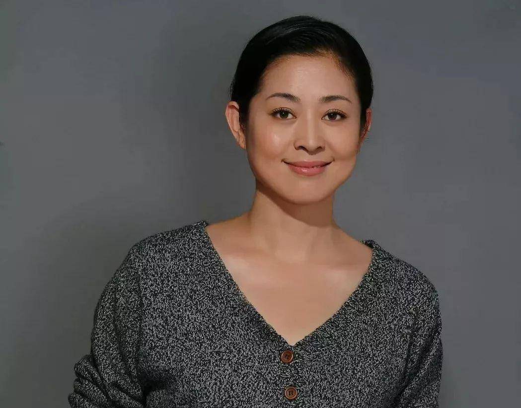 倪萍:5段感情3段婚姻,和陈凯歌同居8年,却被陈红横刀夺爱