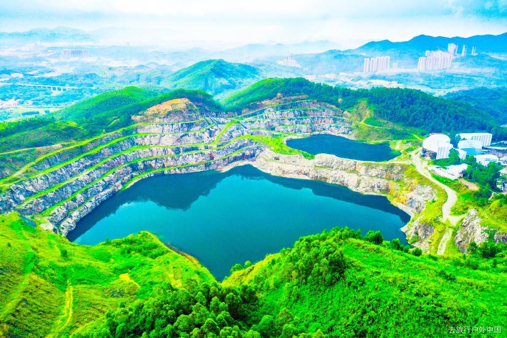 广州市内最美的一条入门级徒步路线黄埔油麻山防空洞天坑