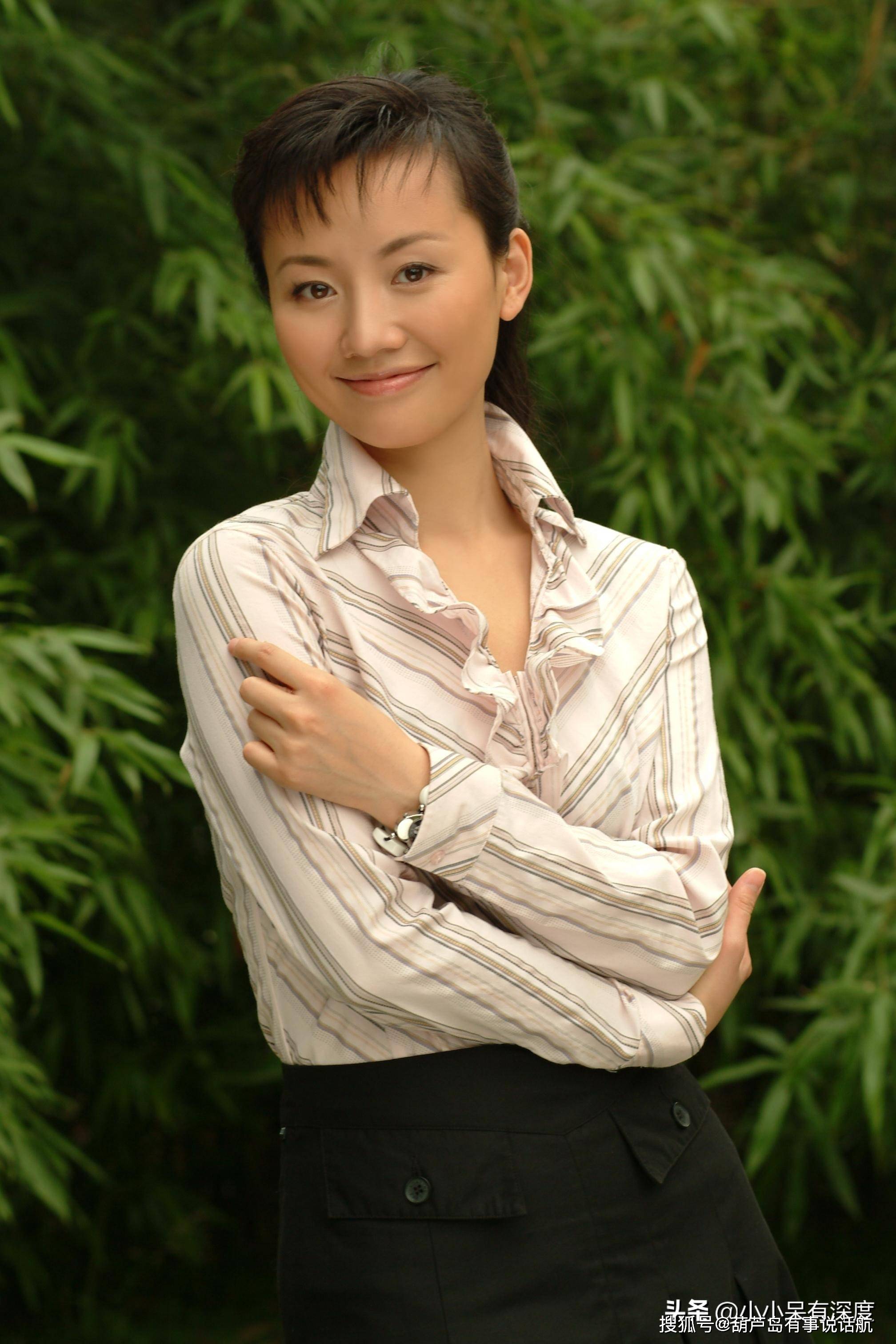 原创央视"身材最好"的主持人:石琼璘,是个湘妹子,她后来去哪儿啦
