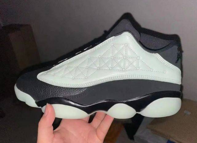 aj13"光棍节"限定夜光配色曝光,确认限量发售!