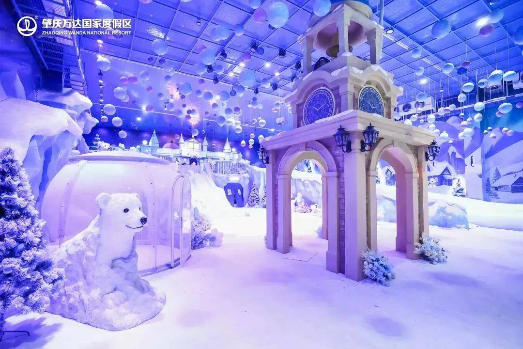 肇庆首家冰雪体验馆坐落于世界级度假目的地,为您开启