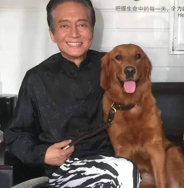 曾经的一位港剧老戏骨,也是出演了该剧的方刚,他在剧中饰演屠天龙,此
