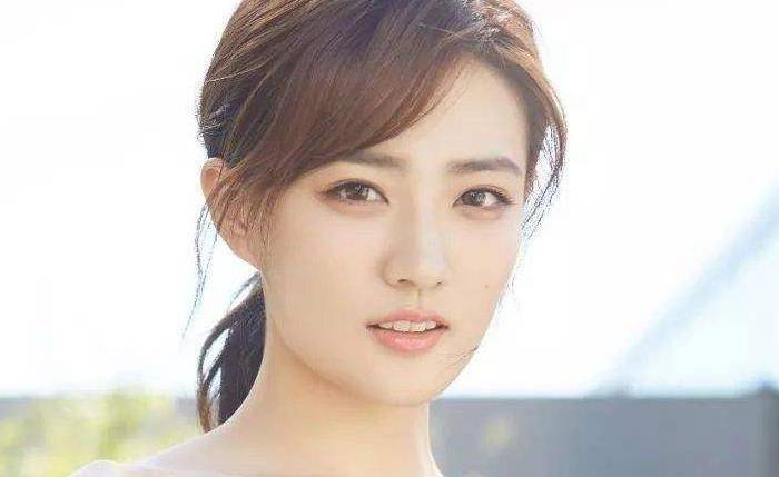 热度近来飙升的90后女明星,杨紫李沁迪丽热巴领衔!