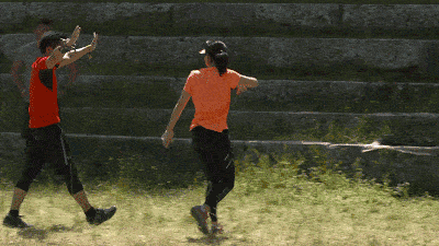 有网友总结了两人在为了给奥运加油而录制的真人秀节目《极速前进》