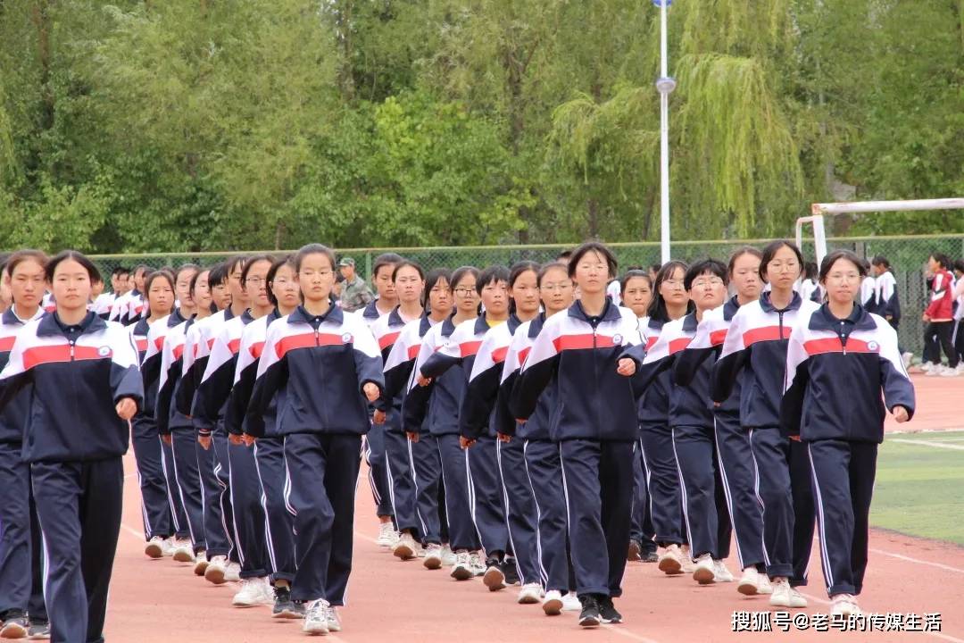沙场秋点兵,少年展风华——靖远四中举行2021级高一军训会操表演