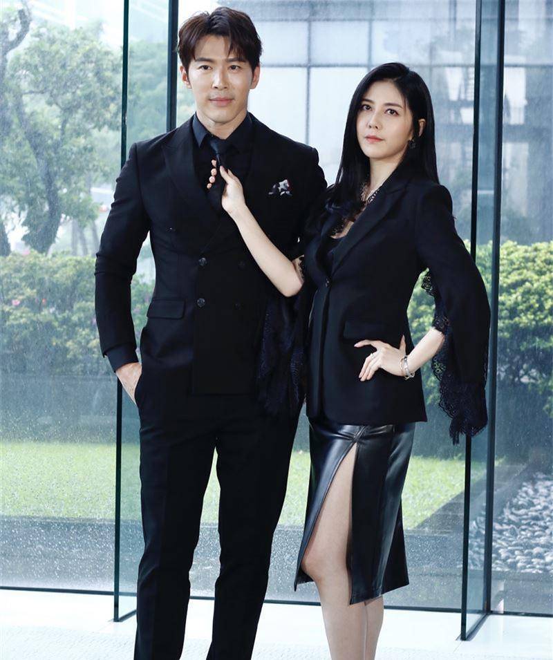40岁韩瑜素颜近照,因生不出孩子与孙协志离婚