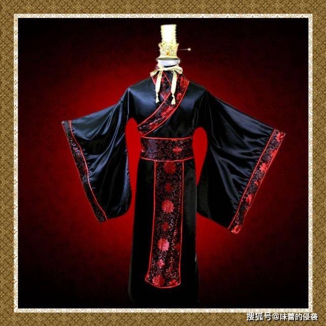 原创秦始皇并非身穿龙袍,他穿的袍子简单到"怪"的模样你真想不到!