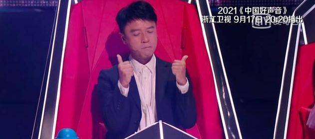 中国好声音第八期:学员表演焕然一新,李克勤战队反超