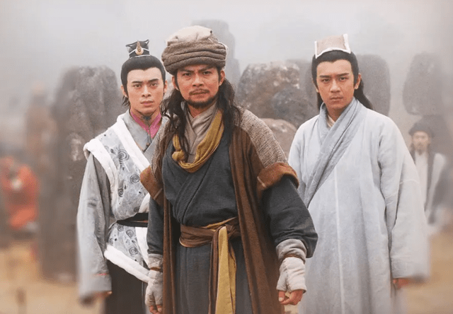此前,黄日华版和胡军版《天龙八部》都取得了不错的收视率,塑造了非常