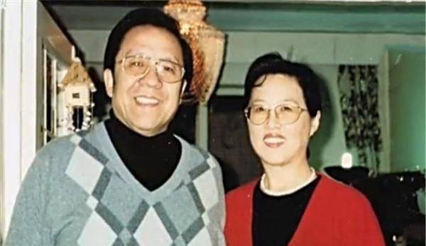 国宝级著名歌唱家,与妻子恩爱一生,48年不敢直呼妻子名讳