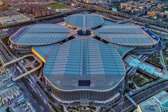 国家会展中心(上海)是目前世界上最大的会展综合体,具备国际一流的