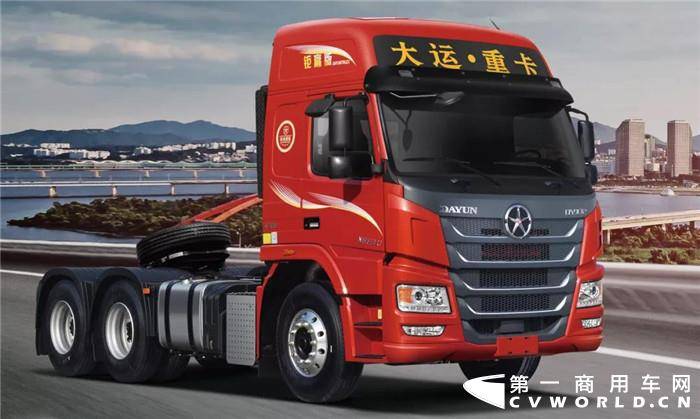 高效输出搭载玉柴发动机的大运重卡n8e牵引车