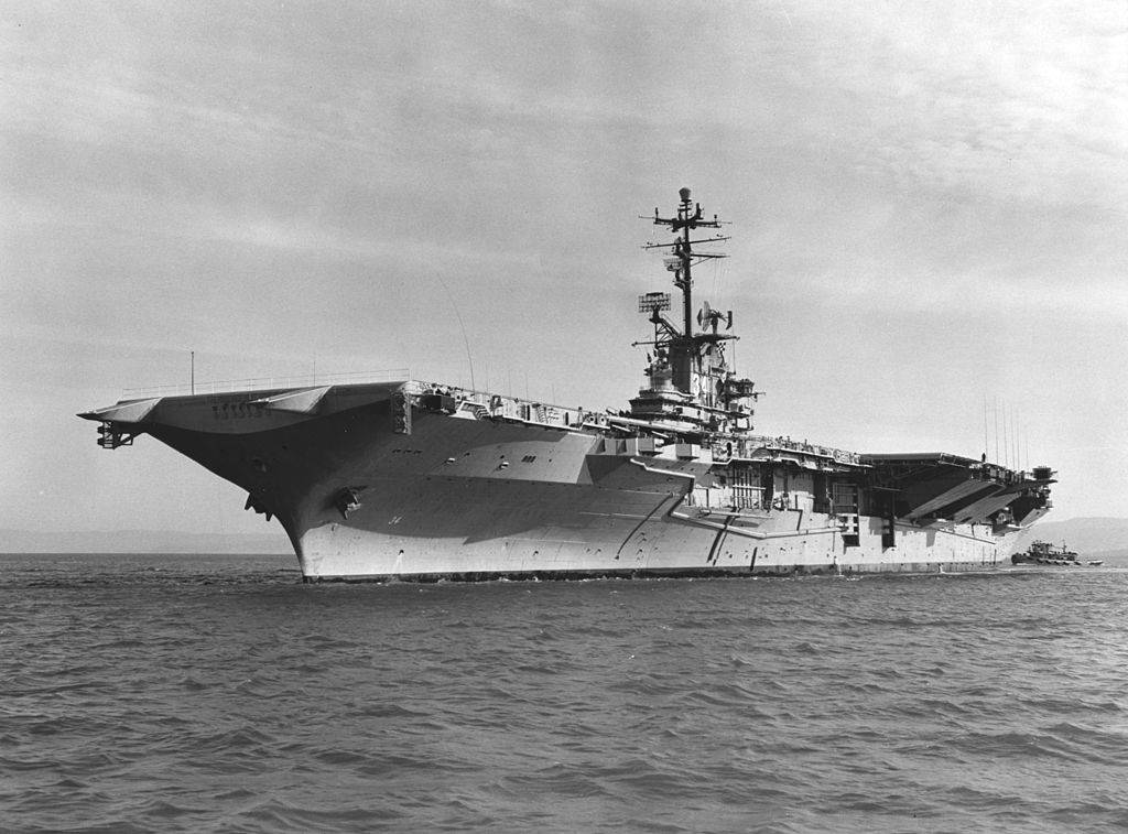 美国海军第一艘意外起火的航空母舰:奥里斯卡尼号