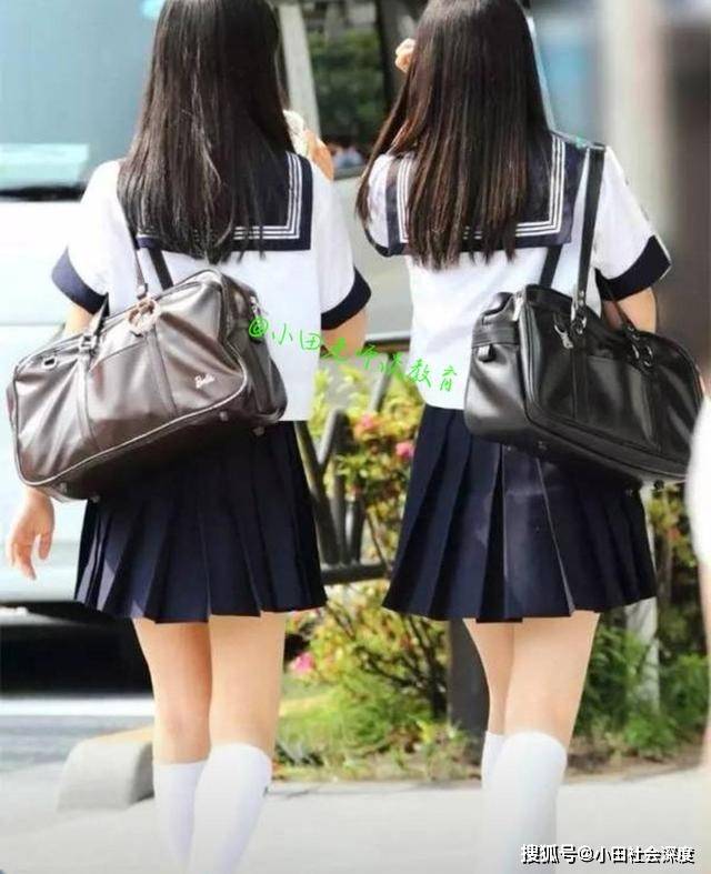 日本女学生不能扎马尾,称脖子会诱惑男生,网友:然后裙子贼短?