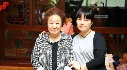 郭兰英的人生:头婚流产遭抛弃,二婚幸福却成寡妇,今90