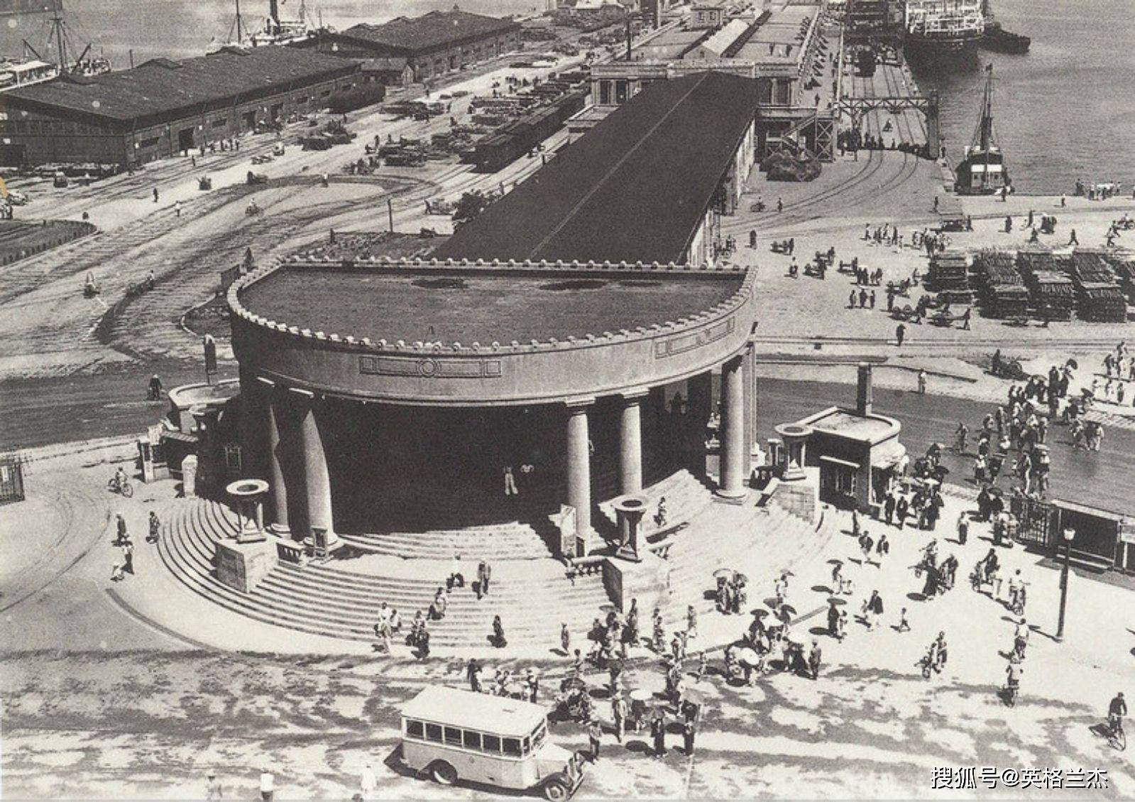 原创大连老照片:1927年的火车站,胜利桥,东关街,看下有什么不同?