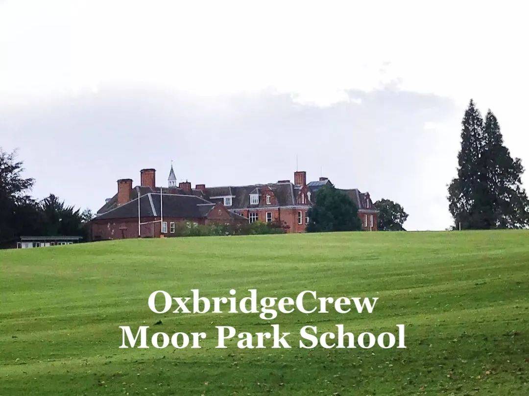 moor park school(摩尔公园小学)是一所寄宿制学校,招收3个月到13岁的