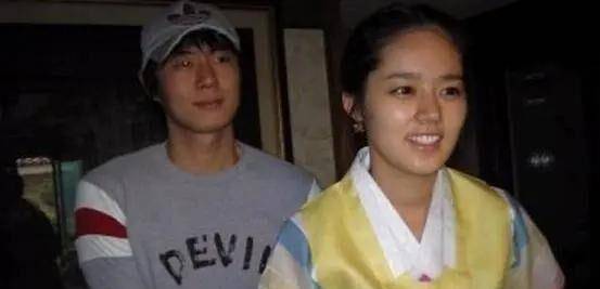原创靠黄手帕收获真爱婚讯吓哭沈昌珉为亿万富豪隐退演艺圈
