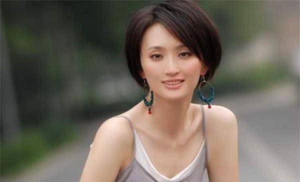 她被称为"小梅艳芳",嫁大12岁四婚老公,42岁不温不火却幸福_张澍_樟树
