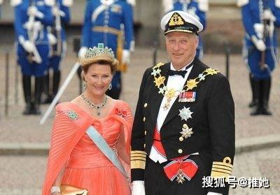 17岁的挪威未来女王,乘f-16战机升空,翱翔天际俯瞰国土_英格丽·_公主