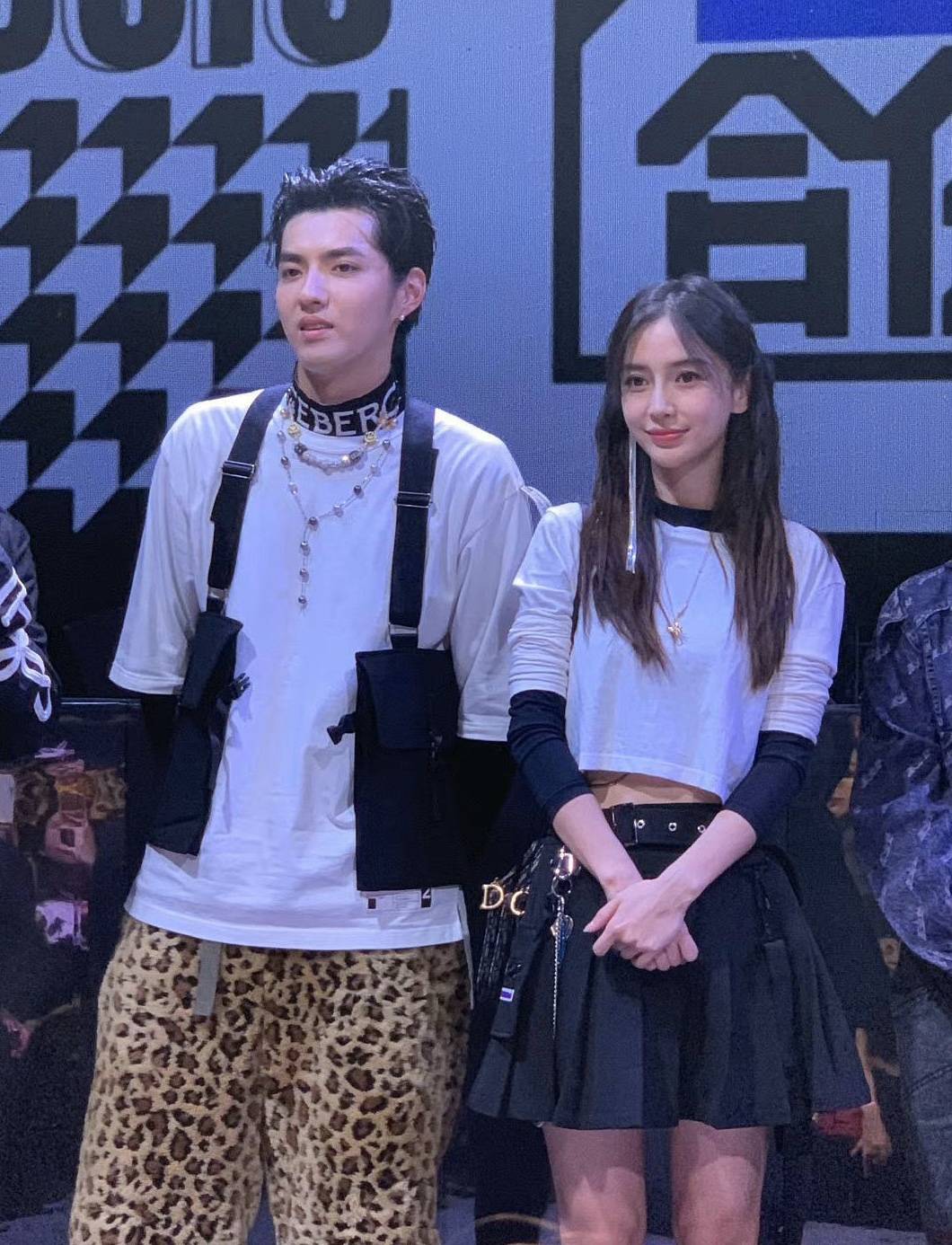 近来赵今麦还和当今正火的吴亦凡,angelababy 等明星一路同盟了综艺