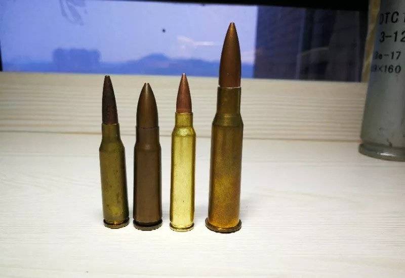 45x39mm,左二是7.62×39mm,左三是5.56x45mm)其实,就算是选择了类似7.