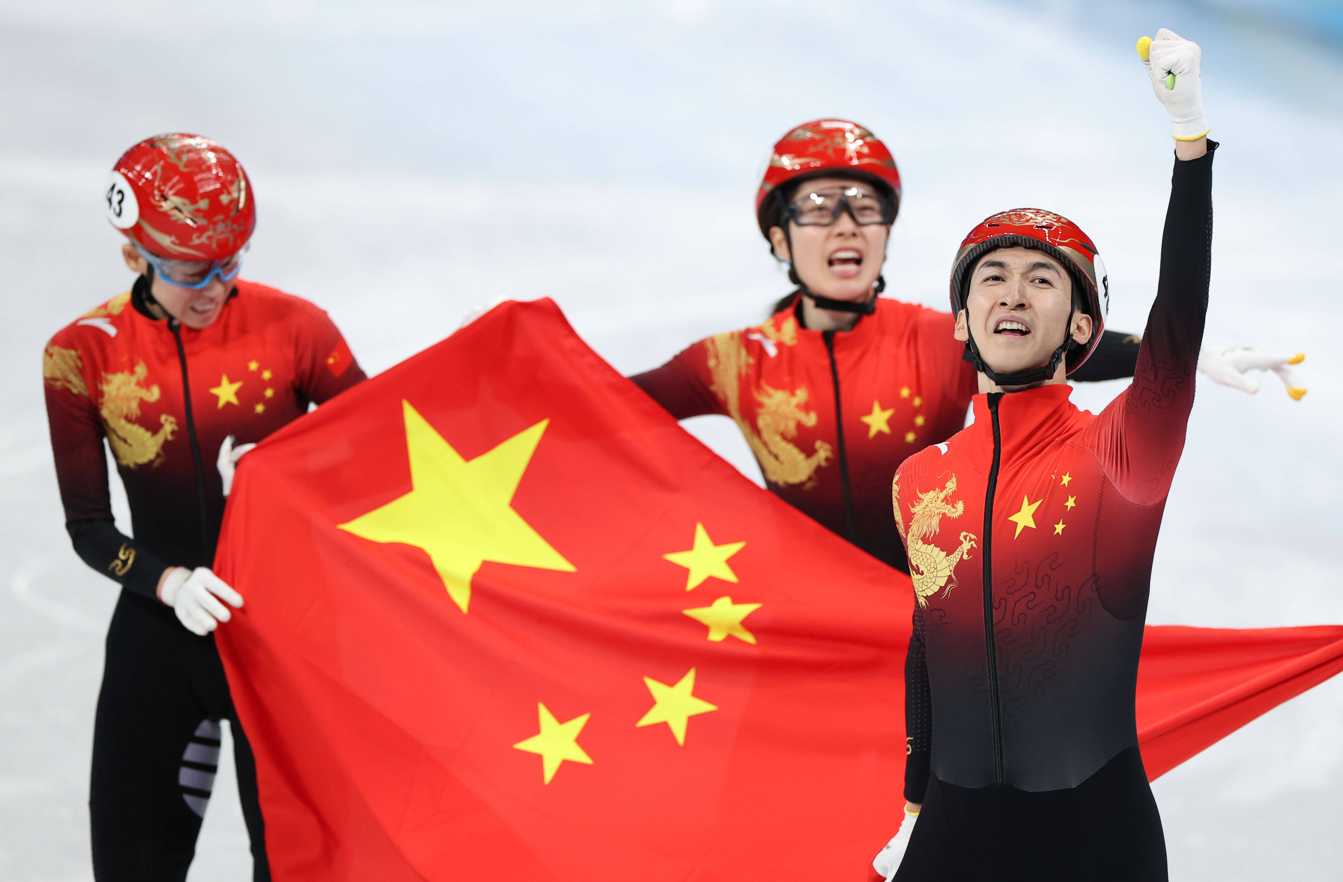 吉林省体育局热烈祝贺中国队短道速滑项目夺冠
