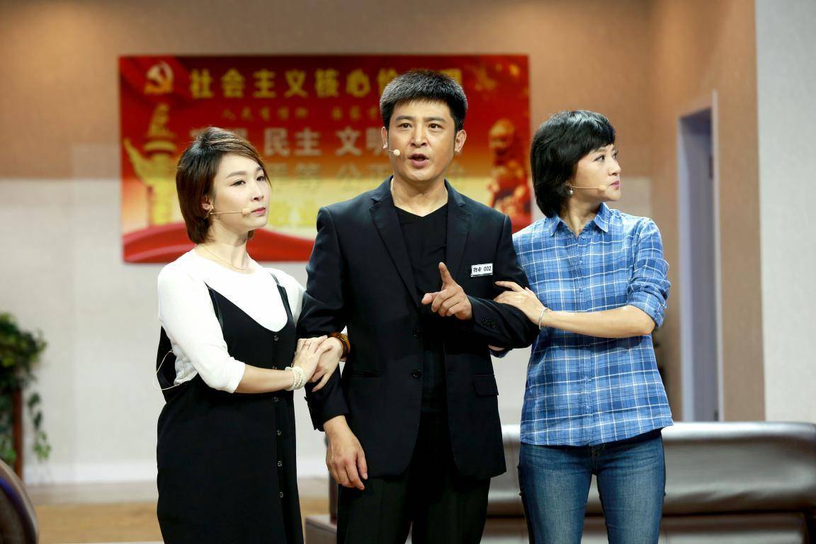 孙涛红了不忘本17次参加央视春晚和平凡妻子相守20年