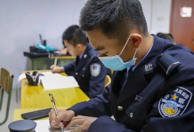 我们都是"奇迹笨小孩"_训练_刑技_管理