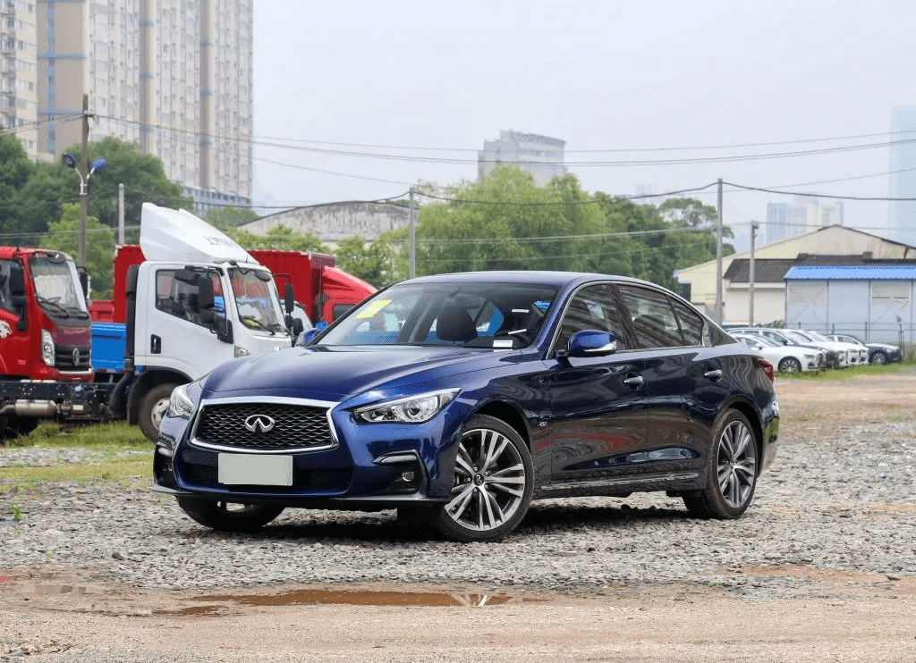 q50l2021款,英菲尼迪2021款q50l 2021款英菲尼迪q50l的整体设计和老款车型继续保持一致