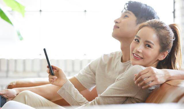 两个男人说了