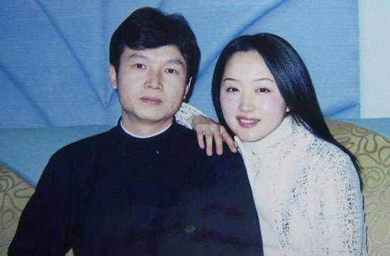 此时的她一心想要做赖文峰身后的女人,与他长相厮守