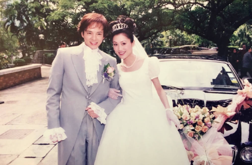 原创庆祝结婚22周年纪念日梁小冰晒与老公陈嘉辉多张恩爱旧照