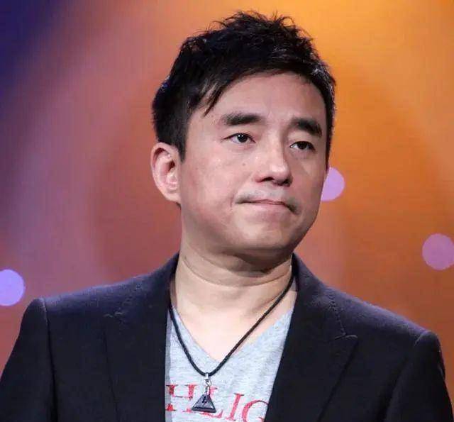祝愿吕方一家三口生活得幸福美满