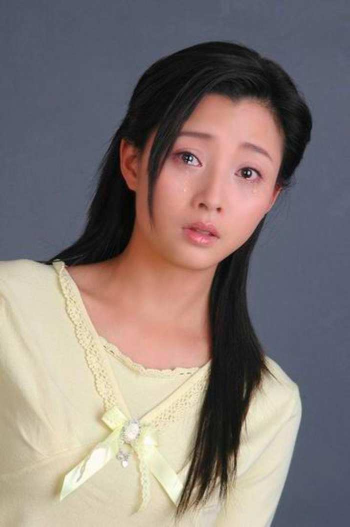 人间水蜜桃殷桃的隐婚往事和为她前仆后继的男人们