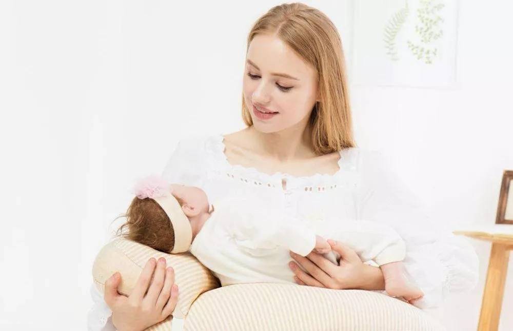 这三个母乳喂养方法,会让新生儿的免疫力越喝越差,还不如喝奶粉