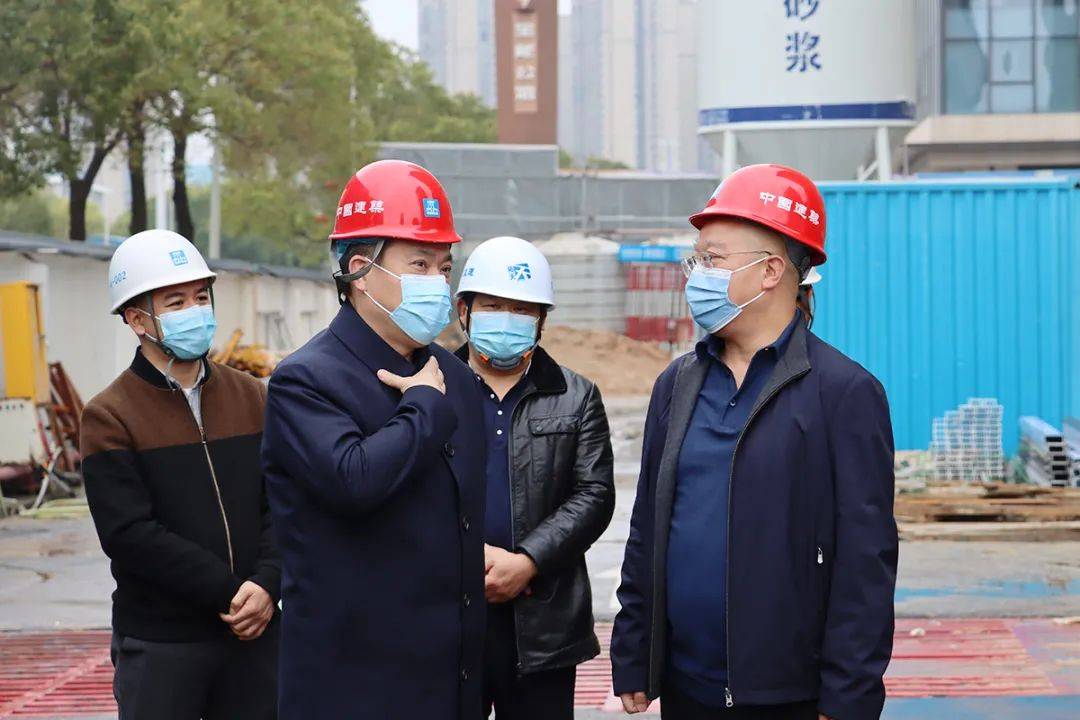 长沙市雨花区人大常委会主任冯聪龙一行莅临绿之韵中心调研