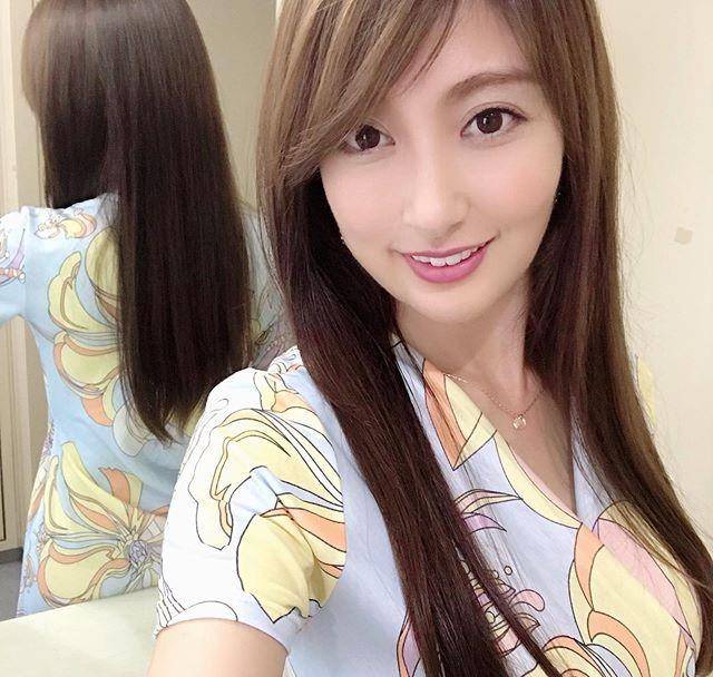 原创38岁熊田曜子身材零走样拍写真赚奶粉钱惹争议