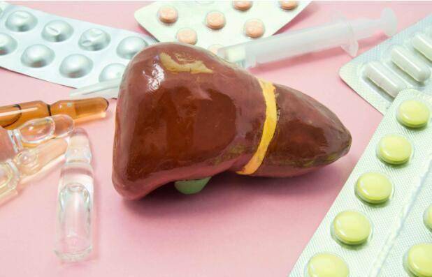 身体2处发黄,1处变红,或是肝出问题了,及时体检,避免拖成肝癌_肝脏