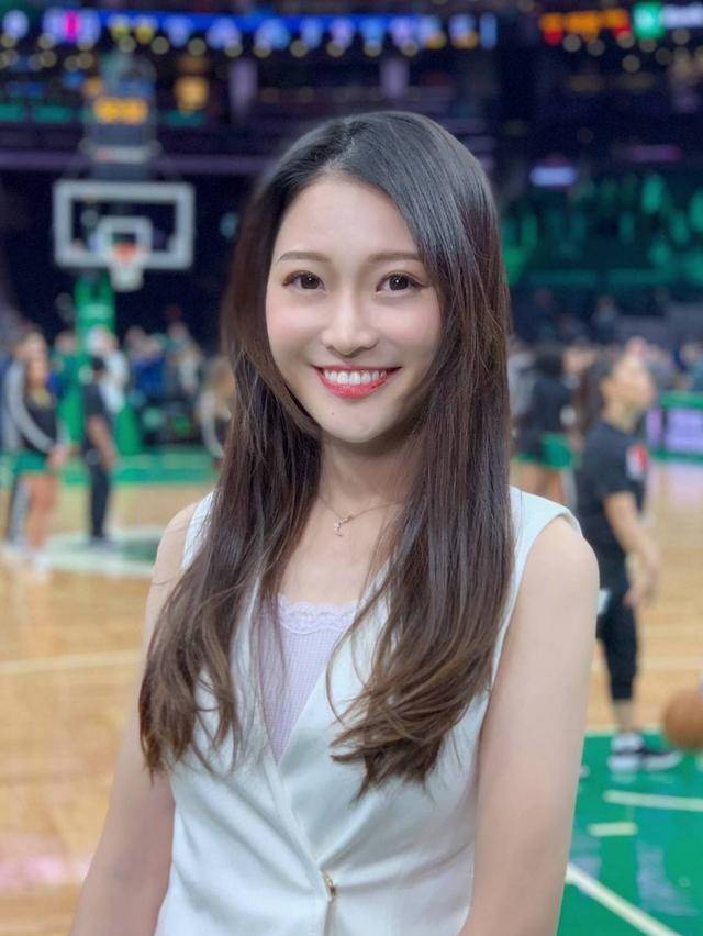 孟超火了!nba前方女记者,让野兽般的篮球巨星都温柔低下了头!