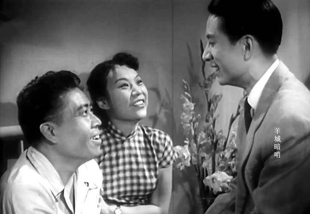 作为一部著名反特故事片,上映于1957年的《羊城暗哨》由卢珏执导,冯喆