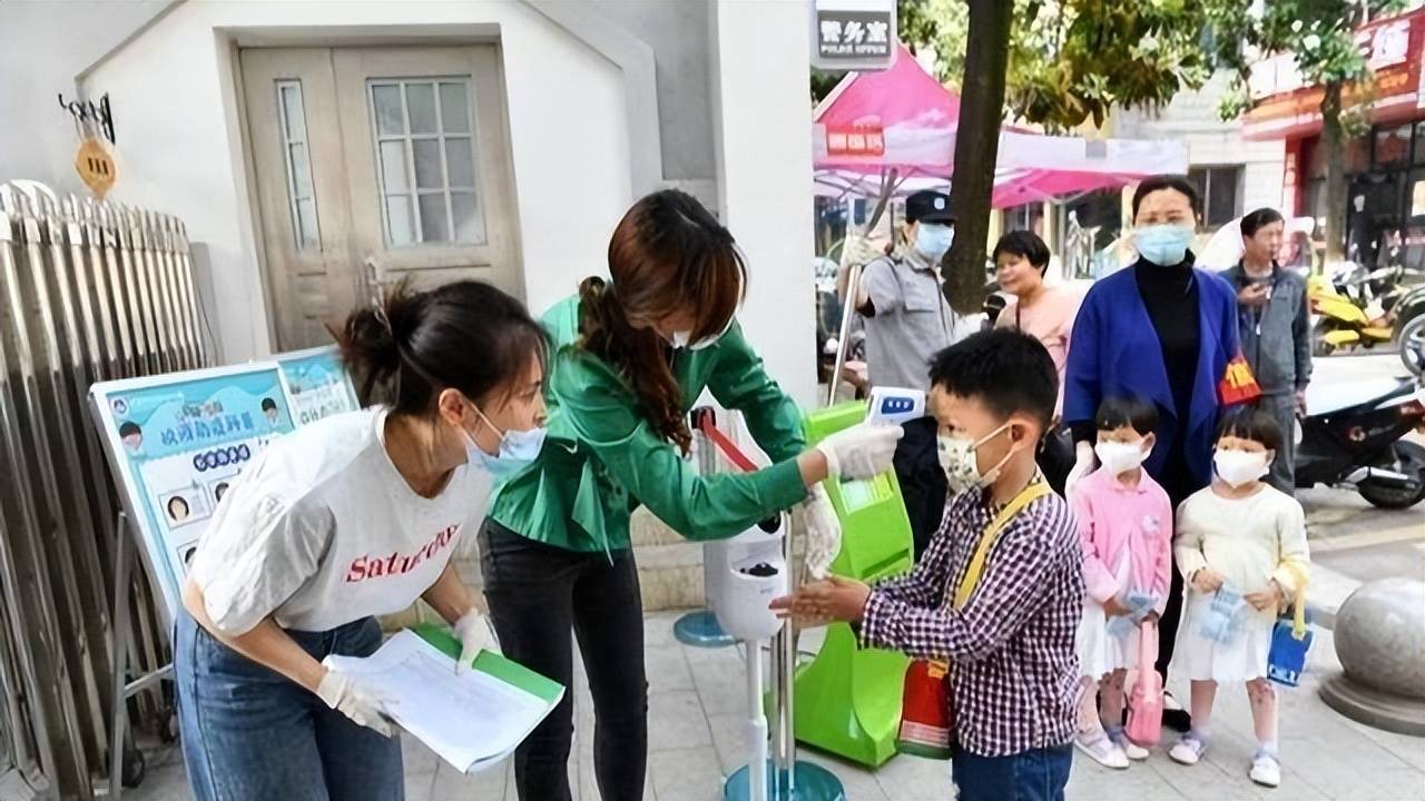 幼儿园5月份通知开学,7月份放暑假,你会选择送孩子去上学吗？