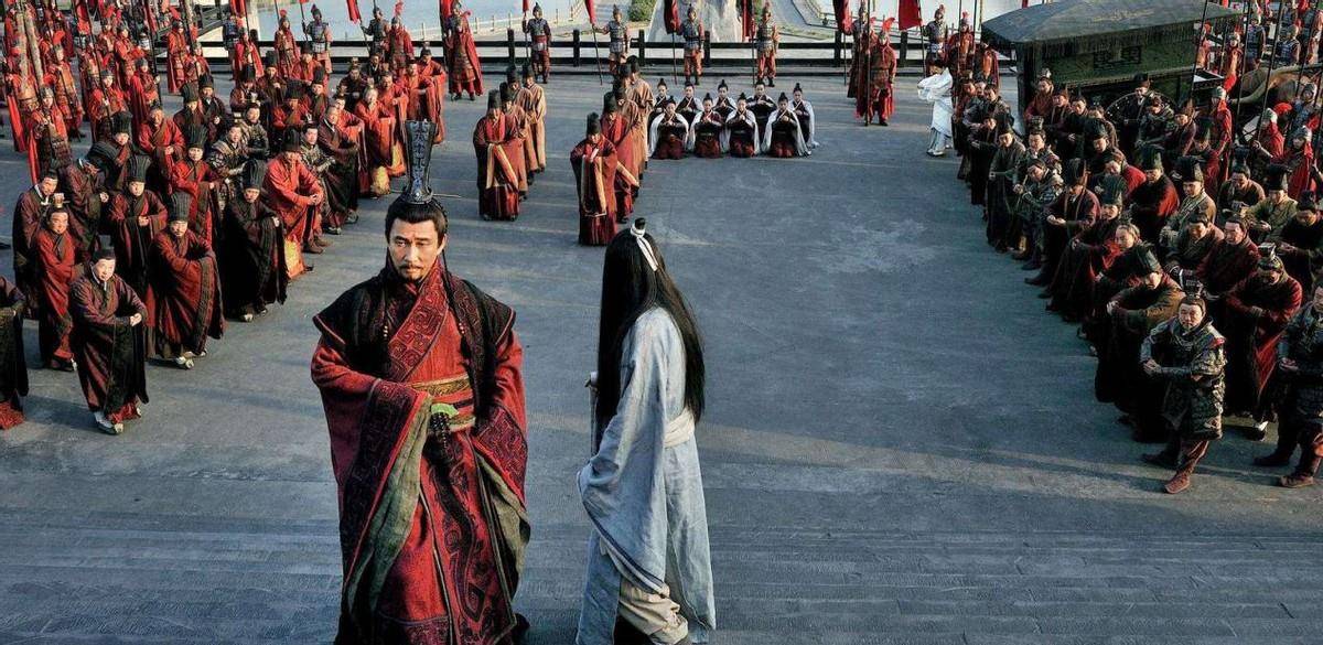 在春秋乱世,各大诸侯王都想要成为春秋霸主,打压其他小国.