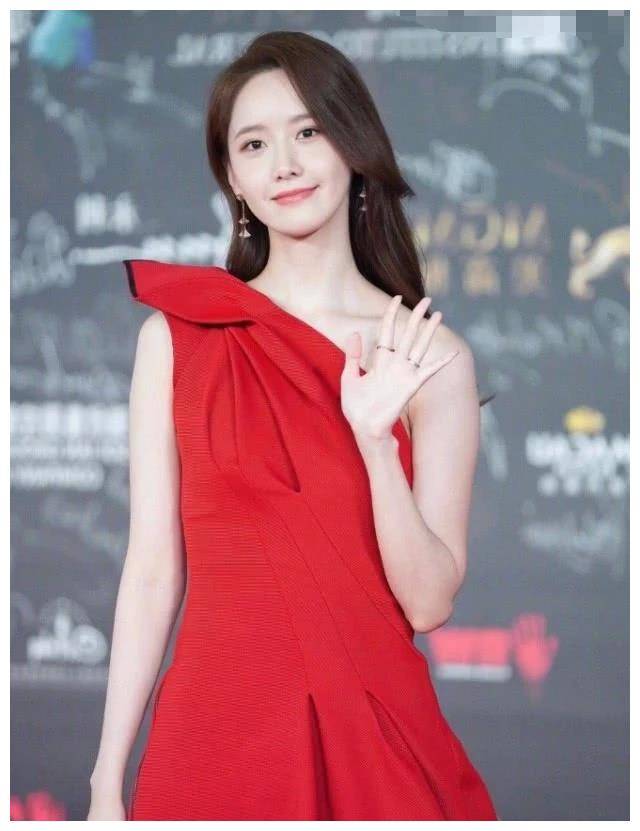 原创生图杀手林允儿身穿例假长裙开到拉链上神仙身材无敌了