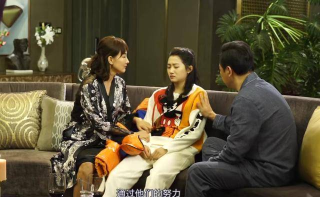 由刘佩琦,曹翠芬,关晓彤,吴磊,张晞临,刘敏,牛莉共同出演的《什刹海》